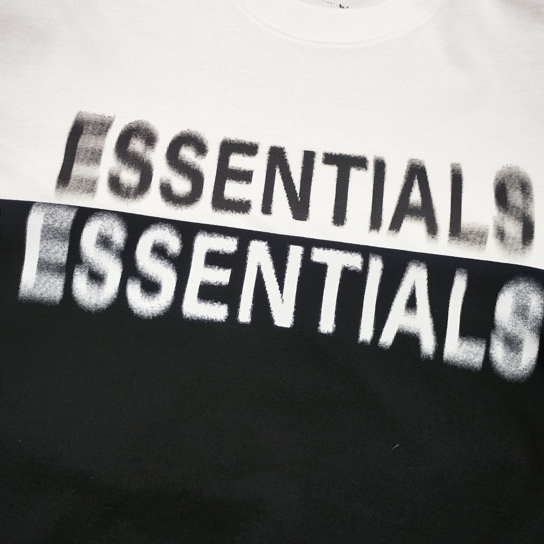 Fear of God T-Shirt Style 092 detail view 5