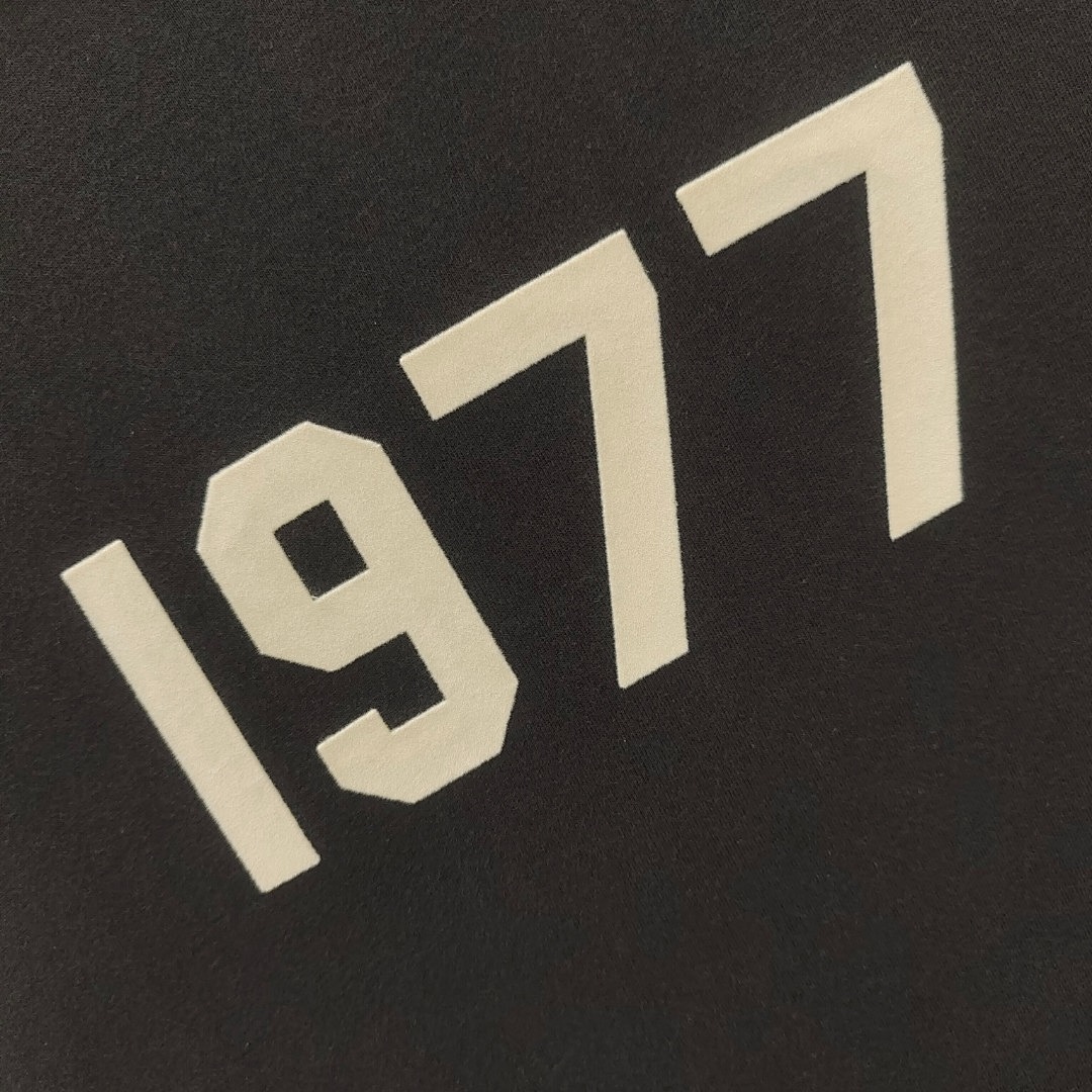 Fear of God T-Shirt Style 093 detail view 1