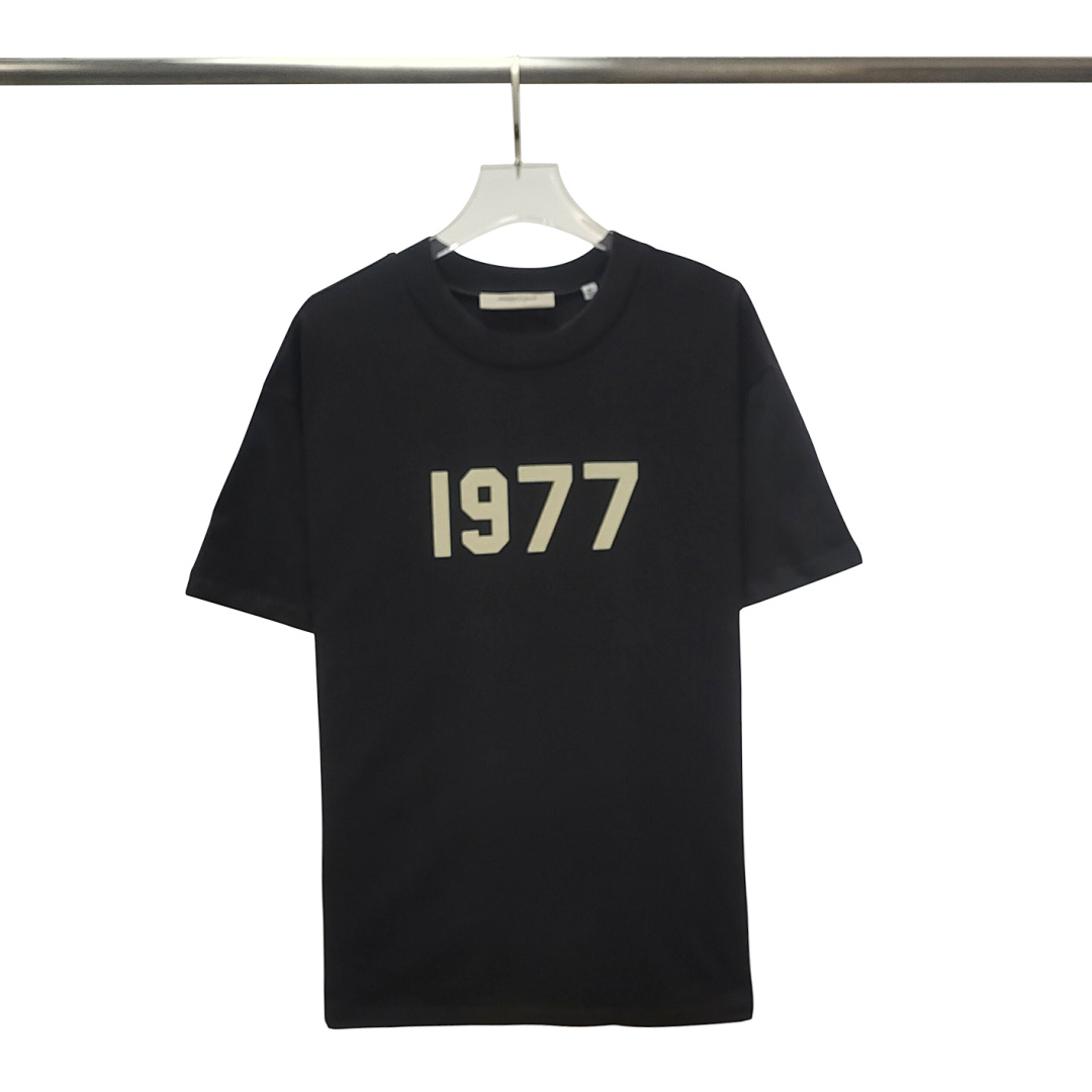 Fear of God T-Shirt Style 093 detail view 7