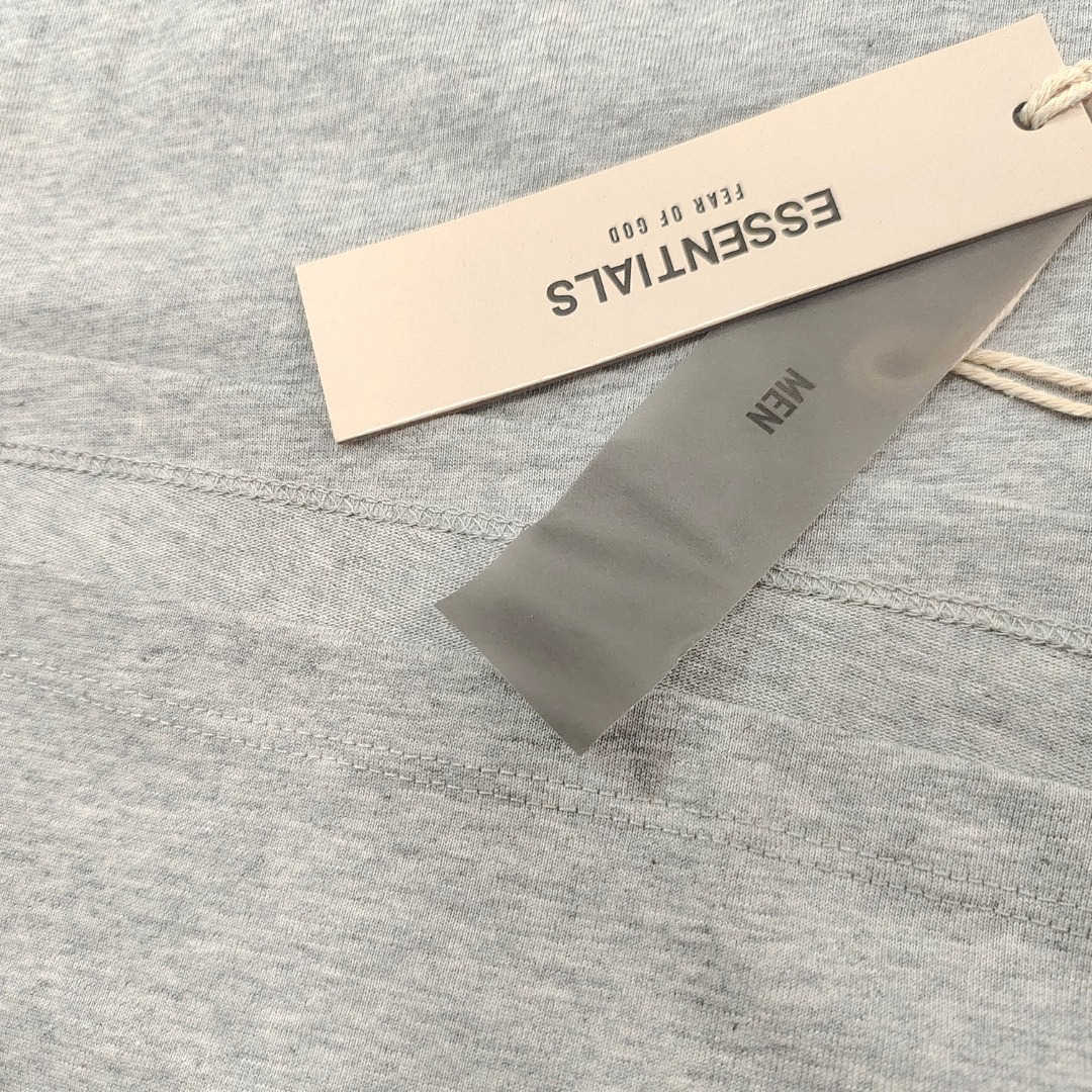 Fear of God T-Shirt Style 094 detail view 1