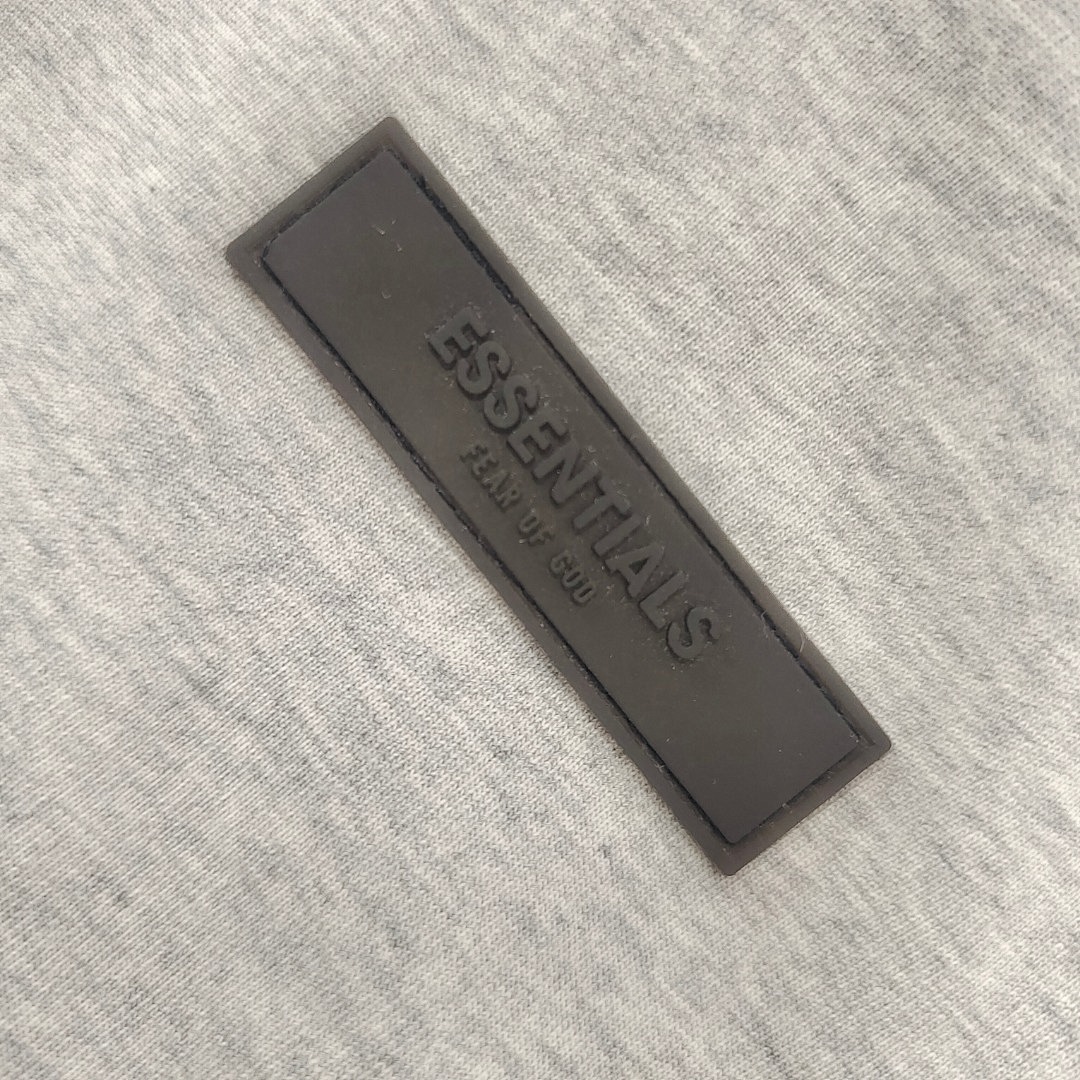 Fear of God T-Shirt Style 094 detail view 3