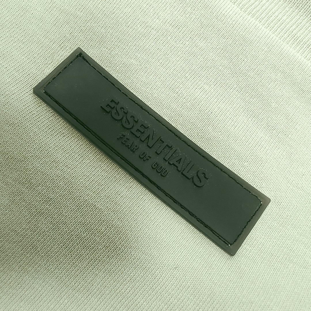 Fear of God T-Shirt Style 095 detail view 2