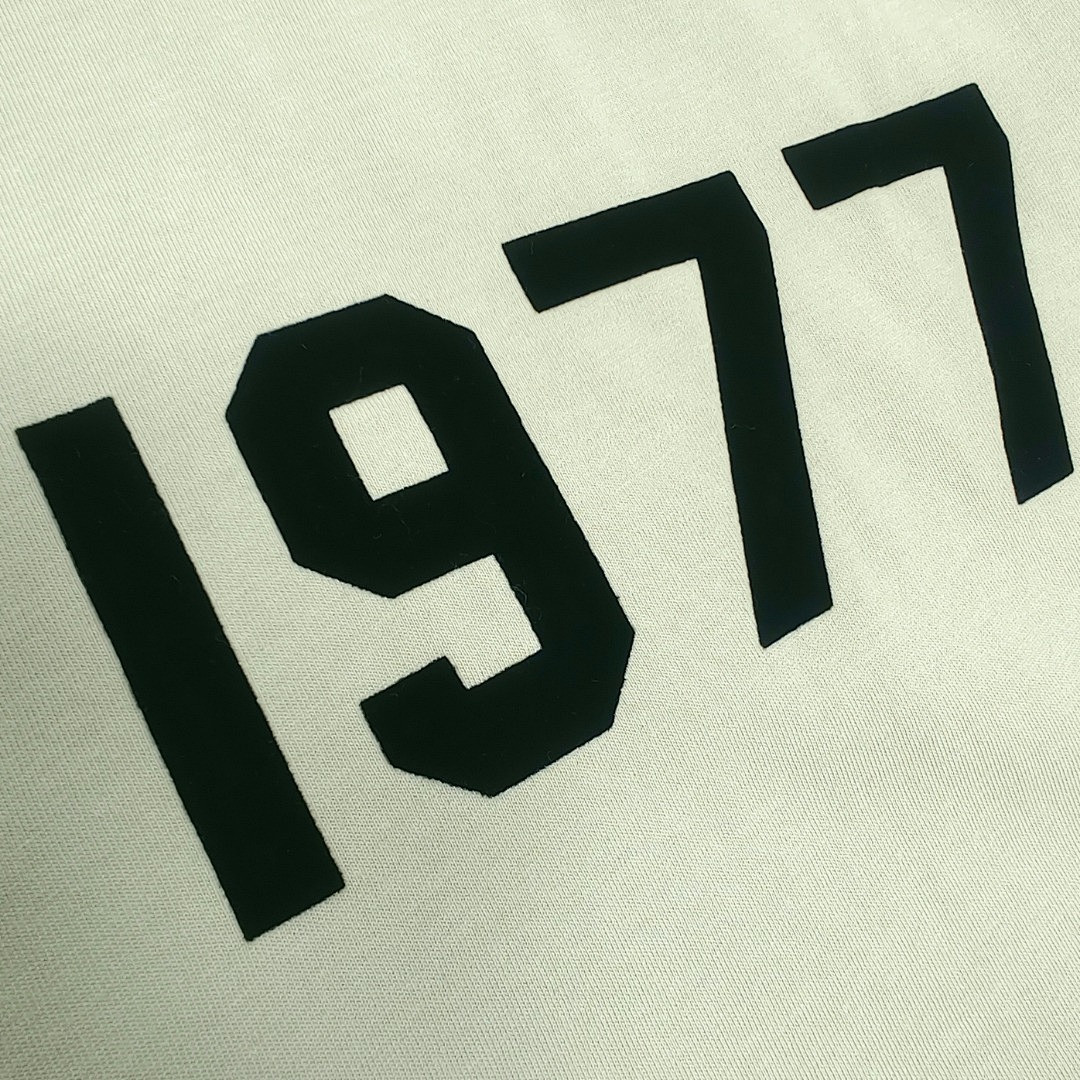 Fear of God T-Shirt Style 095 detail view 3