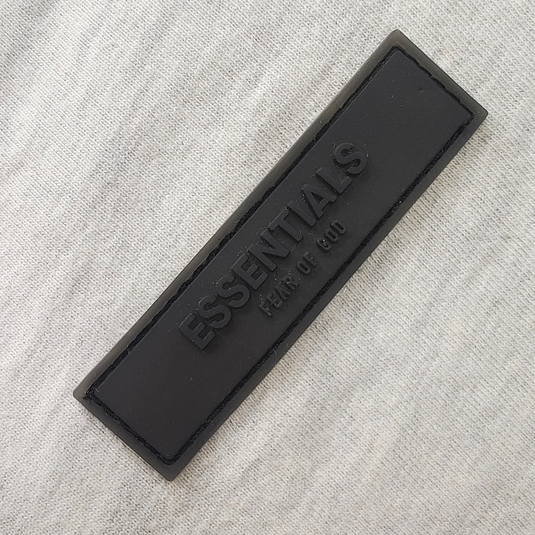 Fear of God T-Shirt Style 100 detail view 4