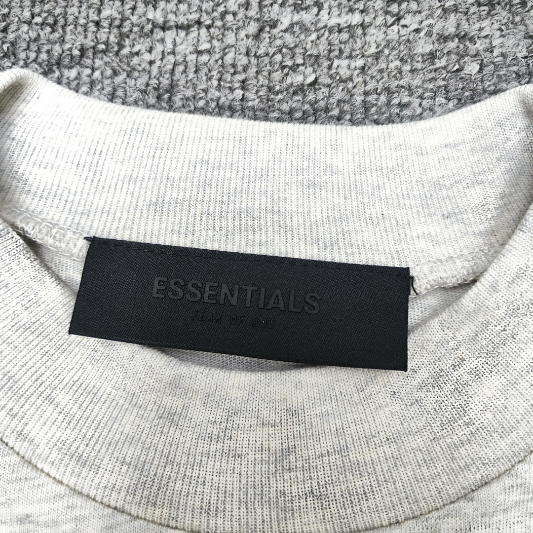 Fear of God T-Shirt Style 102 detail view 3