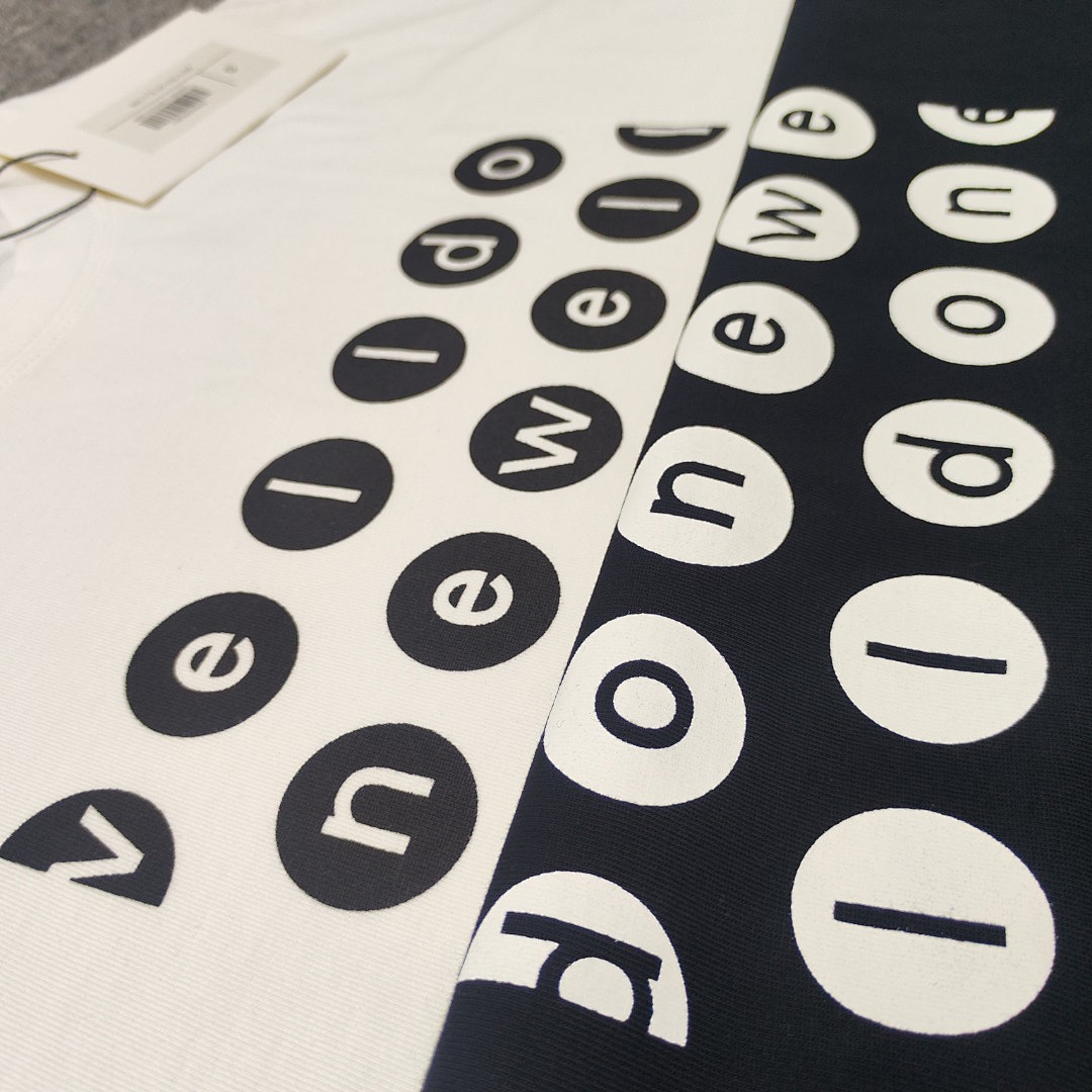 We11 Done T-Shirt Style 012 detail view 6