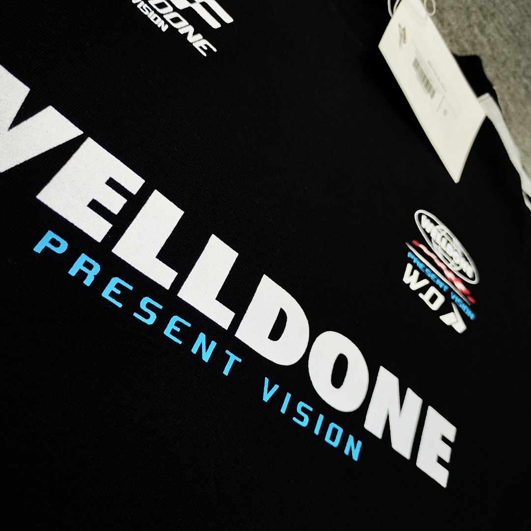 We11 Done T-Shirt Style 030 detail view 2