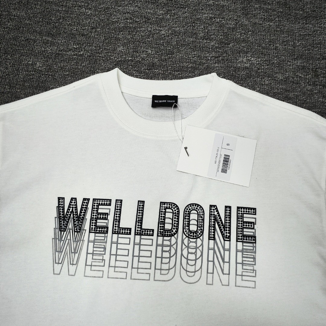 We11 Done T-Shirt Style 048 detail view 2