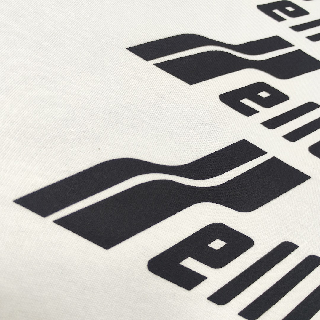 We11 Done T-Shirt Style 075 detail view 3