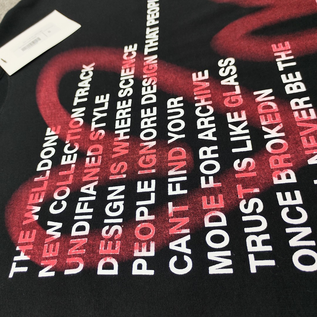 We11 Done T-Shirt Style 087 main view