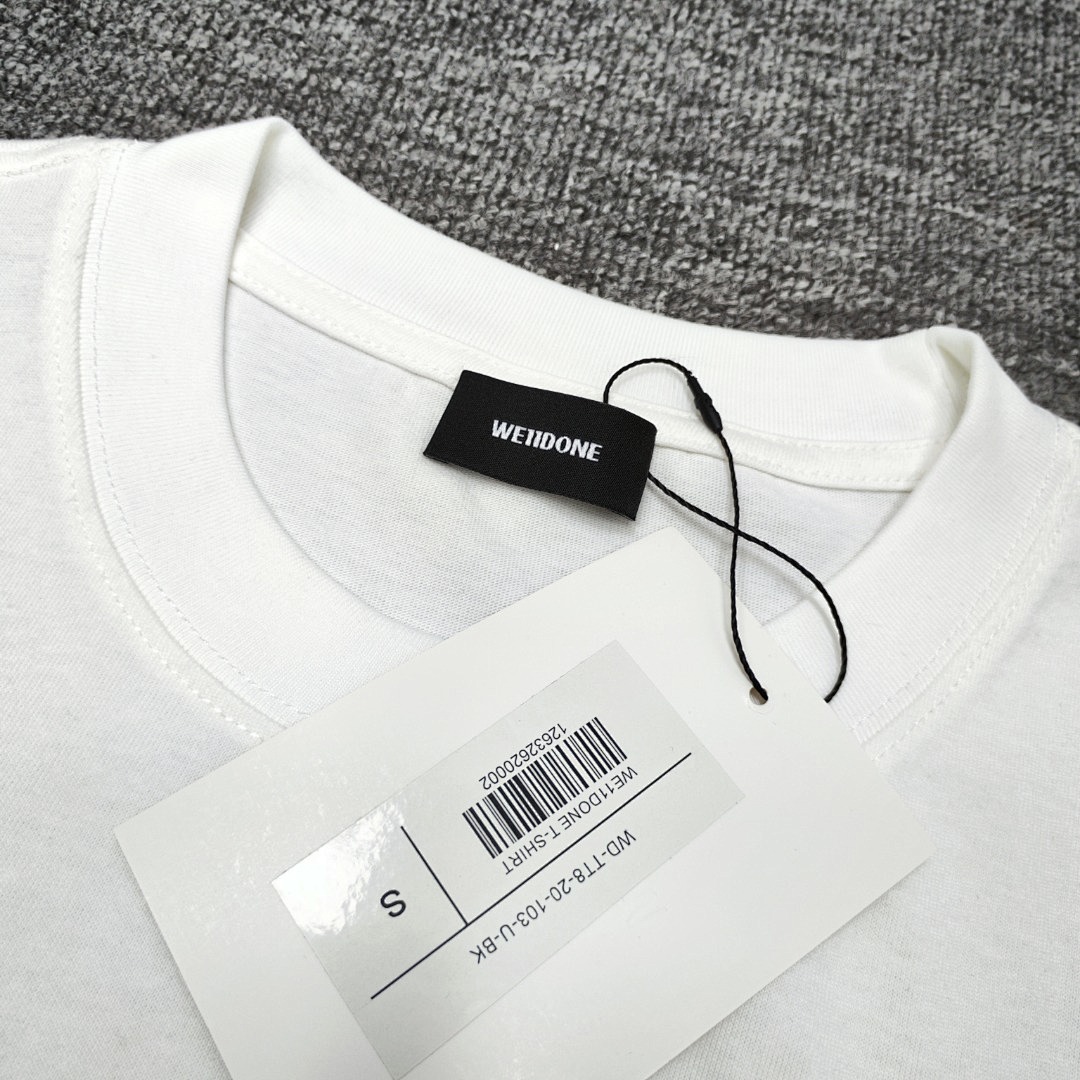 We11 Done T-Shirt Style 102 detail view 1