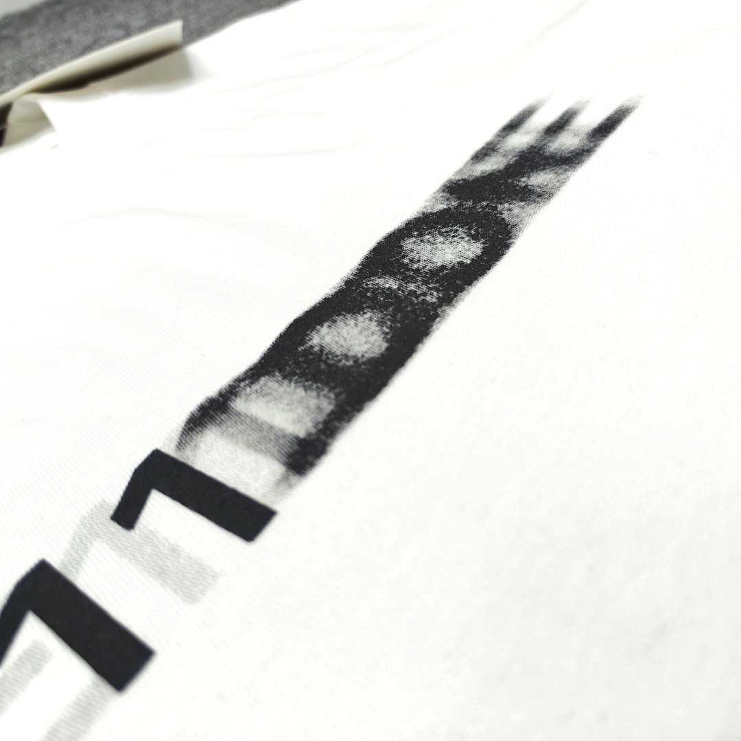 We11 Done T-Shirt Style 102 detail view 5