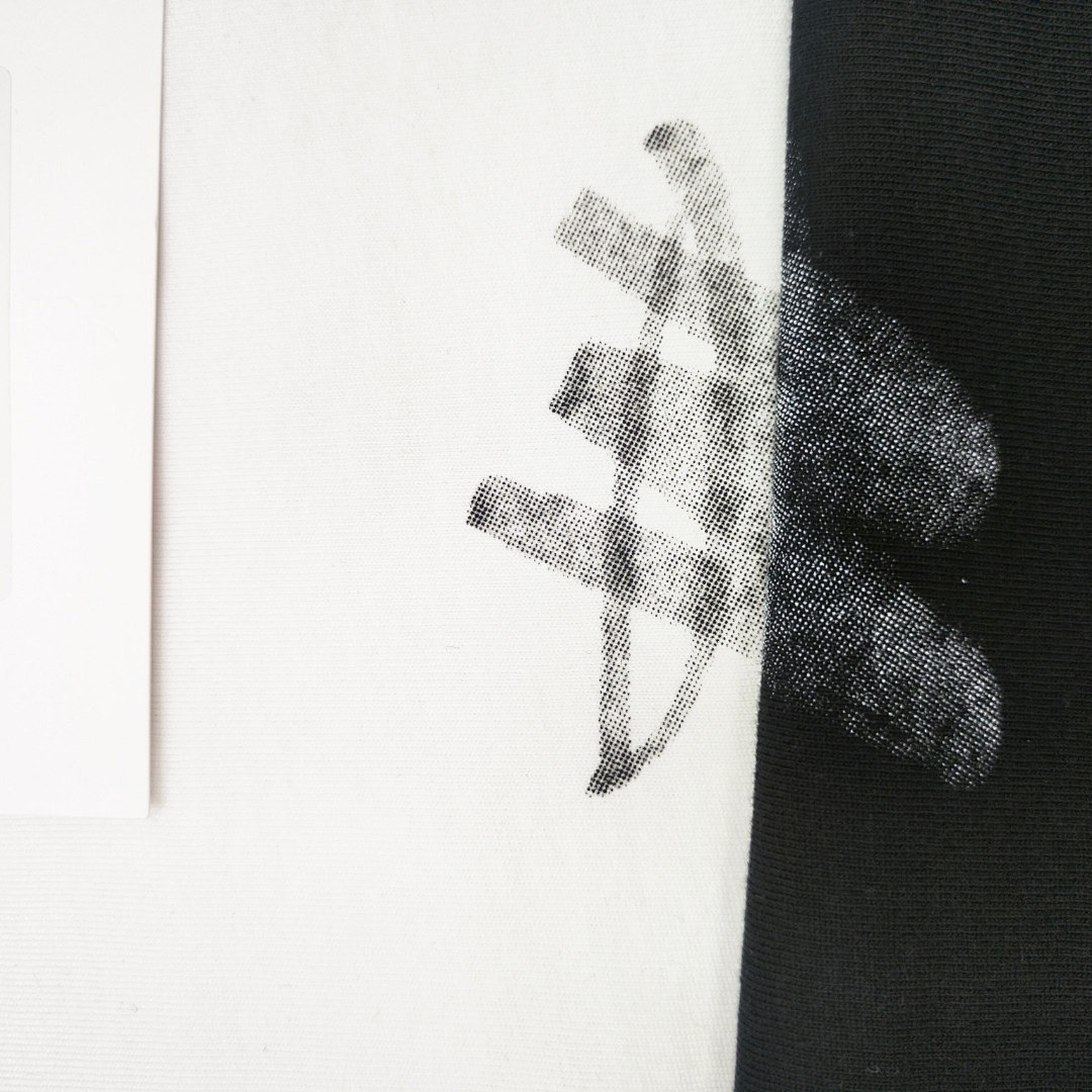 We11 Done T-Shirt Style 108 detail view 2