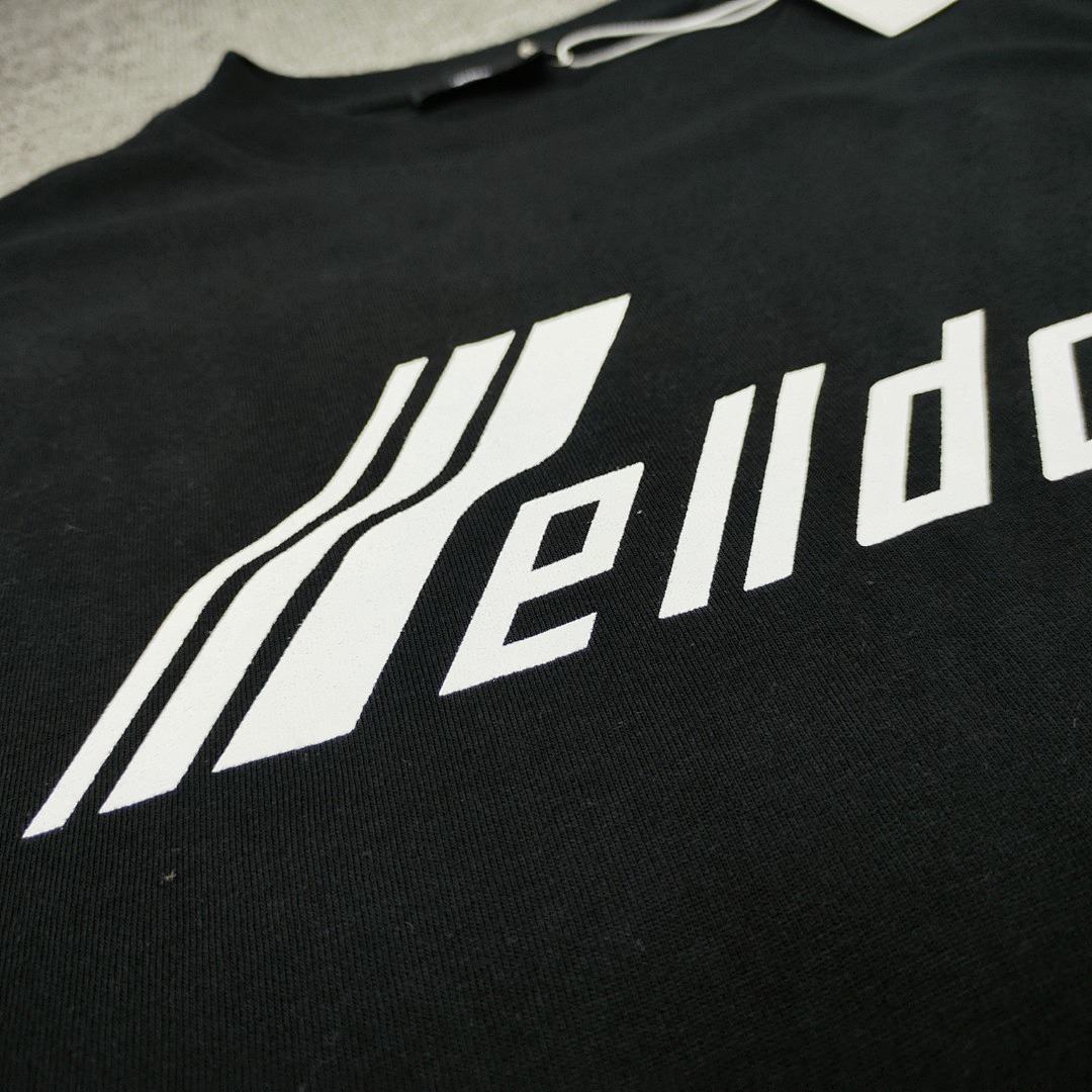 We11 Done T-Shirt Style 111 detail view 3