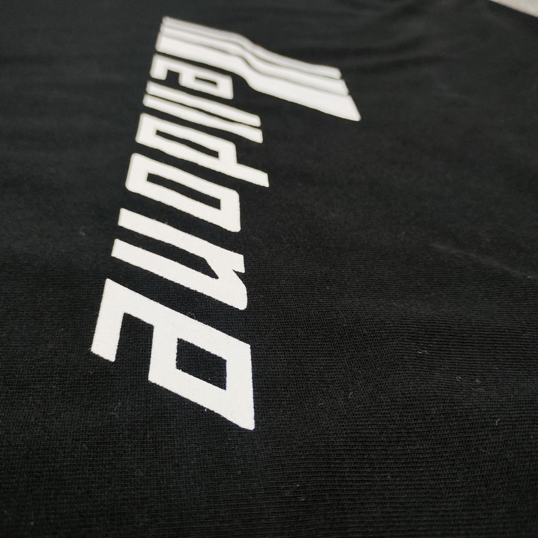 We11 Done T-Shirt Style 111 detail view 4