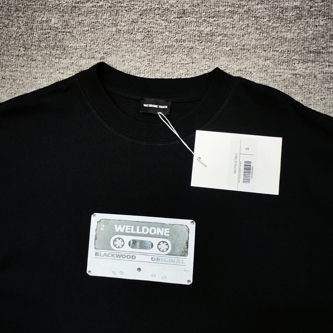 We11 Done T-Shirt Style 112 detail view 4