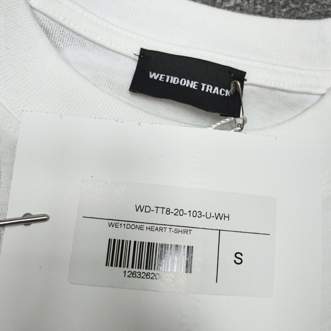 We11 Done T-Shirt Style 120 detail view 5