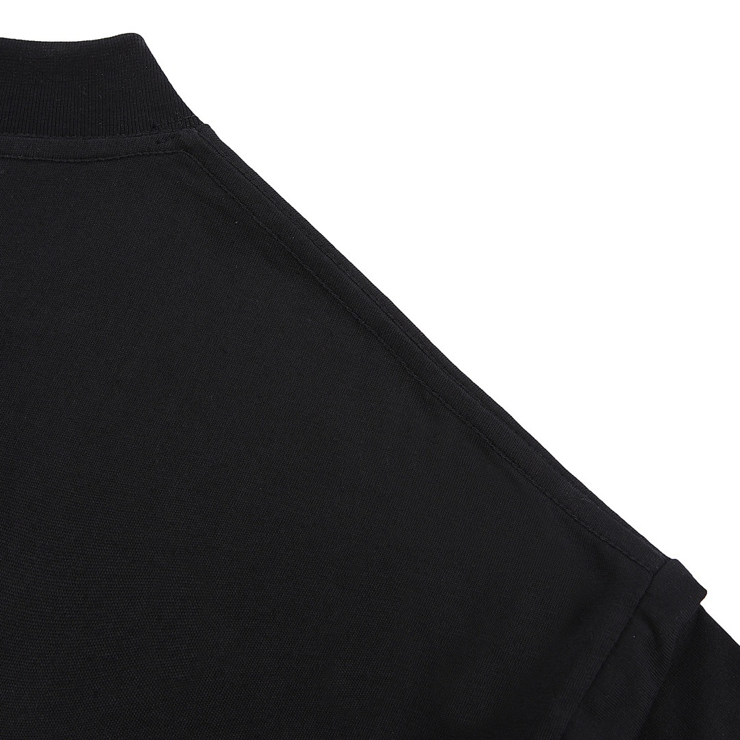 Represent T-Shirt Style 050 detail view 3