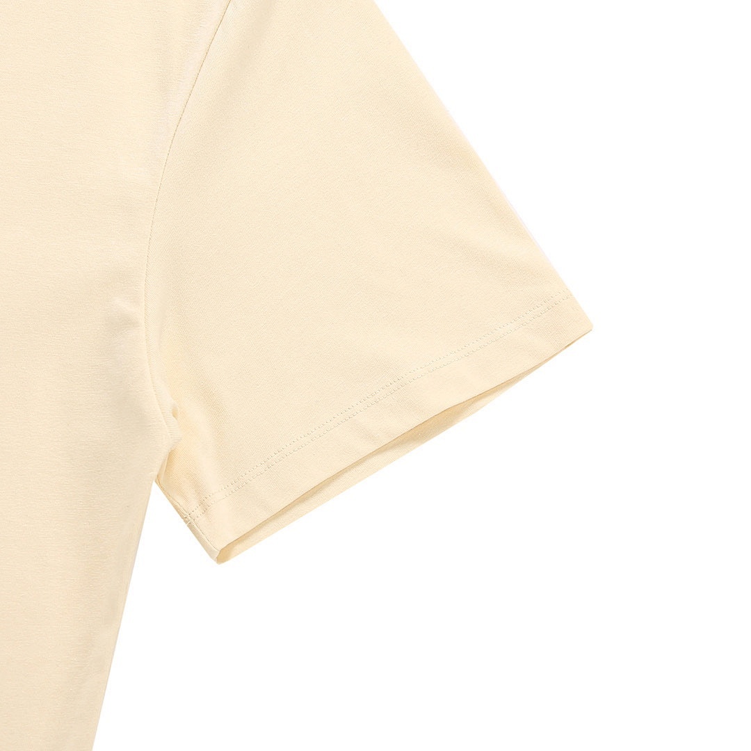 Fear of God T-Shirt Style 104 detail view 4