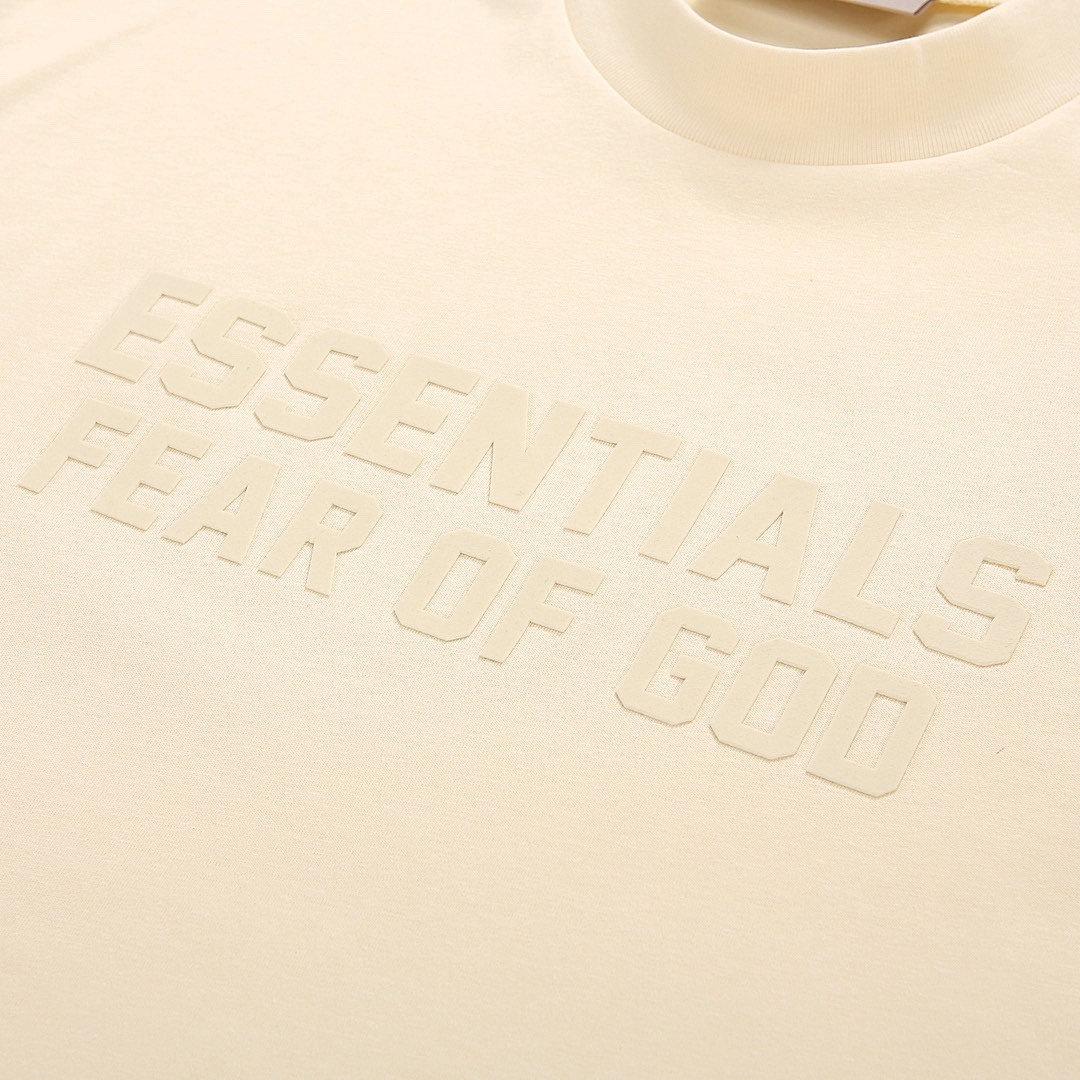 Fear of God T-Shirt Style 104 detail view 5