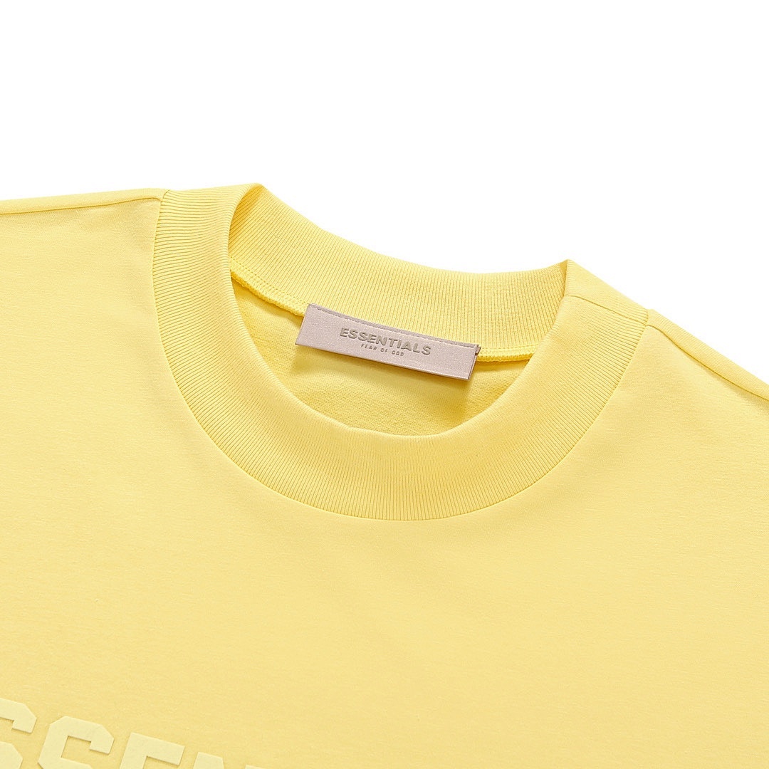 Fear of God T-Shirt Style 105 detail view 4