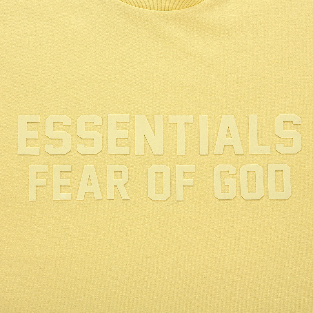 Fear of God T-Shirt Style 105 detail view 7