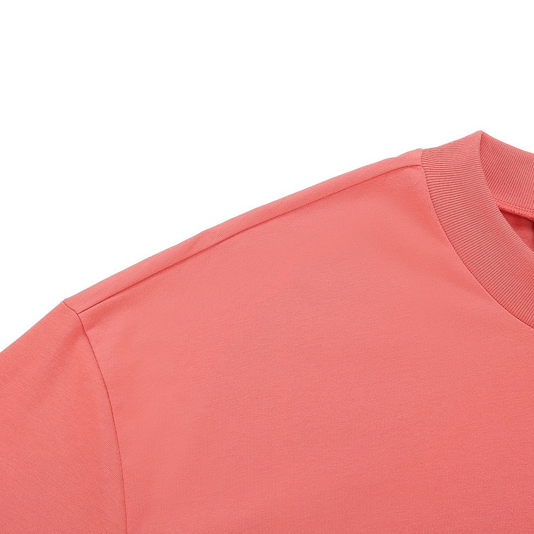Fear of God T-Shirt Style 106 detail view 2