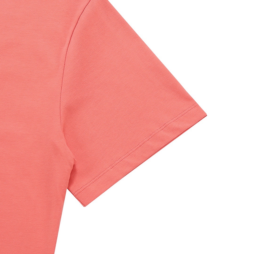 Fear of God T-Shirt Style 106 detail view 5