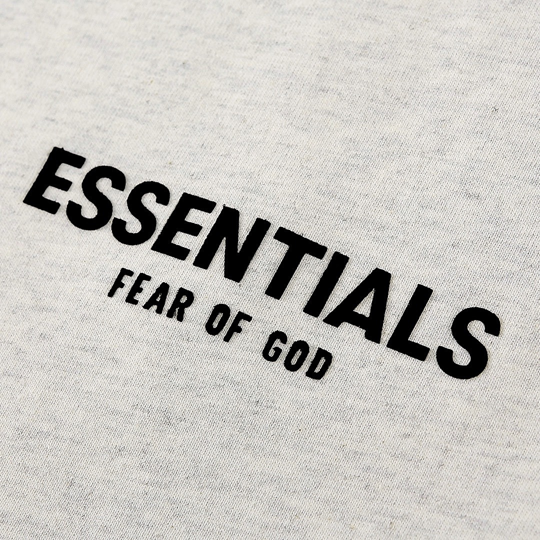 Fear of God T-Shirt Style 107 detail view 4