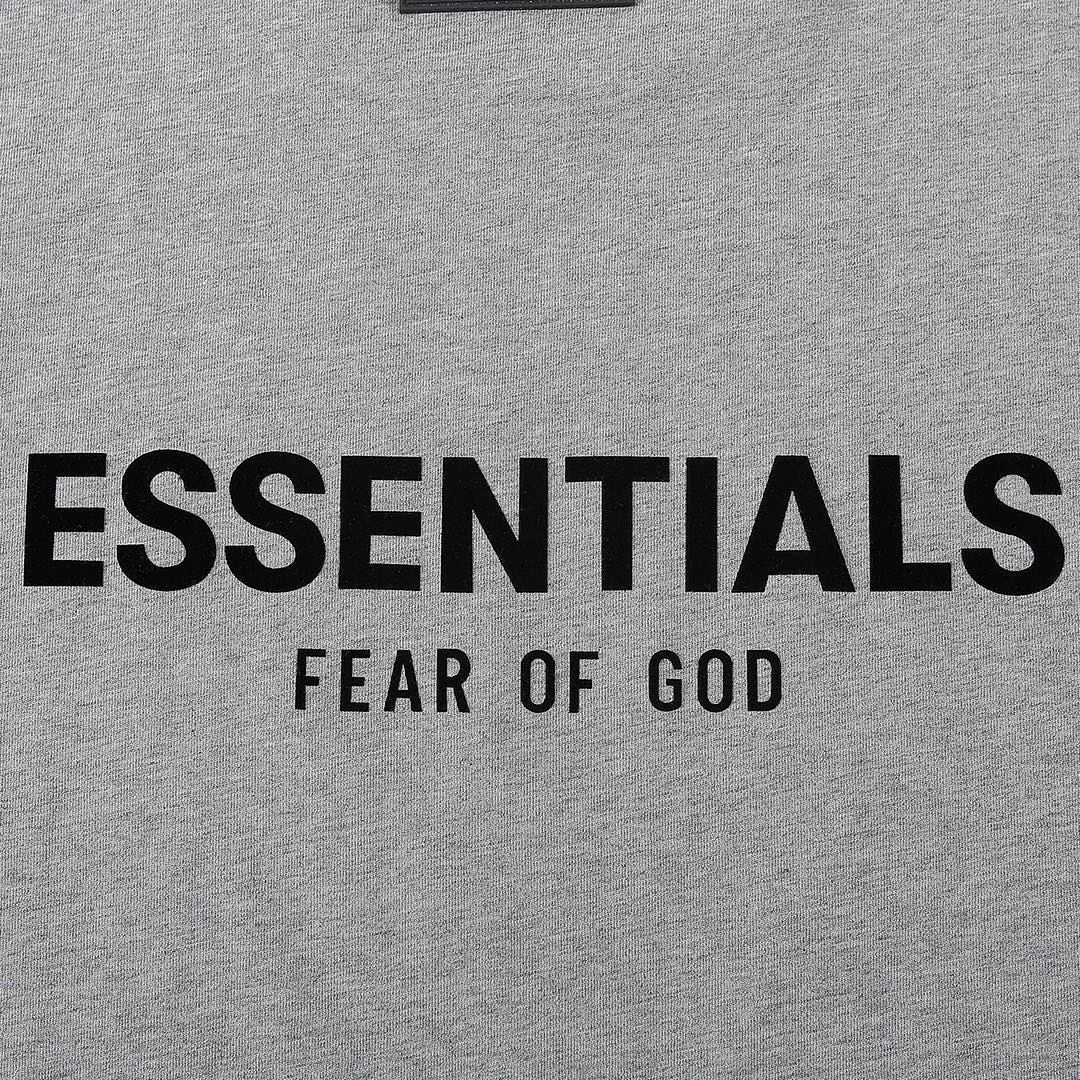 Fear of God T-Shirt Style 109 detail view 4