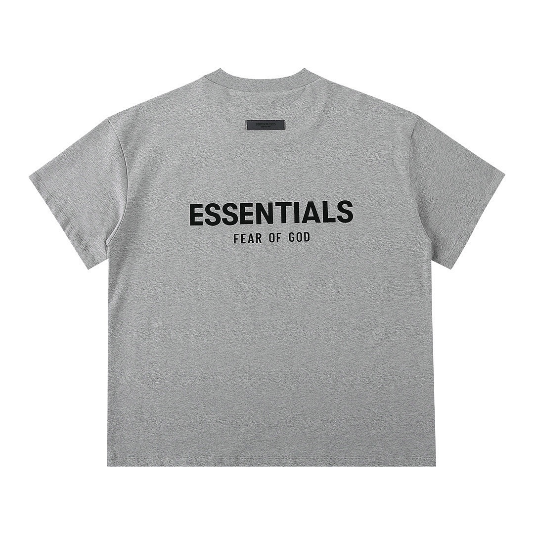 Fear of God T-Shirt Style 109 detail view 7