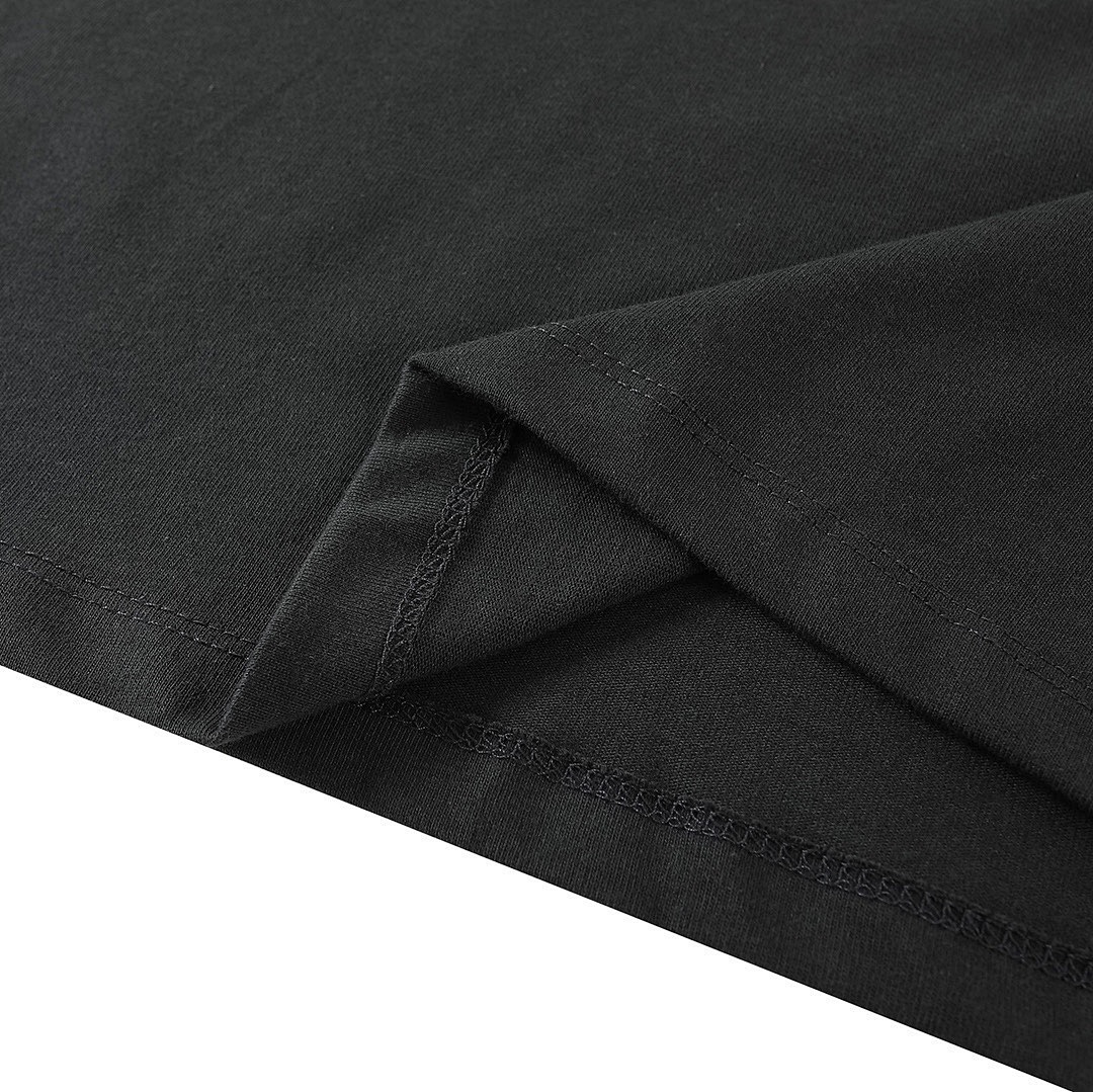 Fear of God T-Shirt Style 110 detail view 1