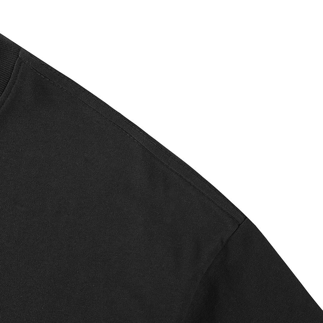 Fear of God T-Shirt Style 110 detail view 4