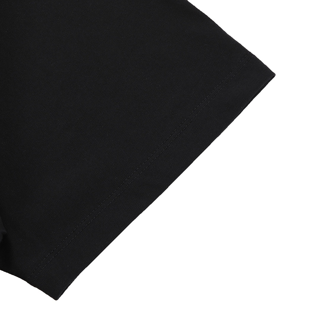 Fear of God T-Shirt Style 111 detail view 1