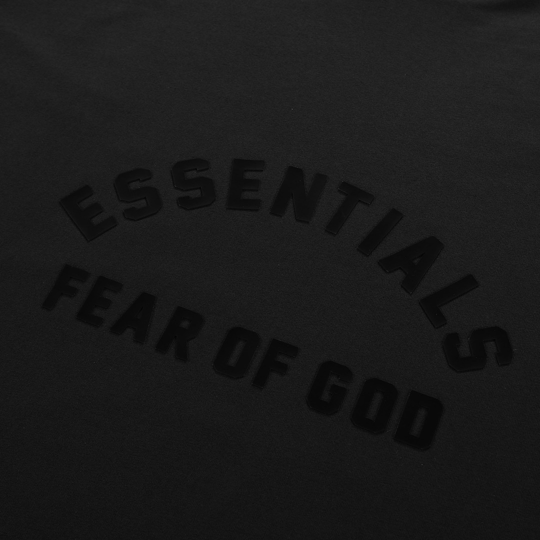 Fear of God T-Shirt Style 111 detail view 5