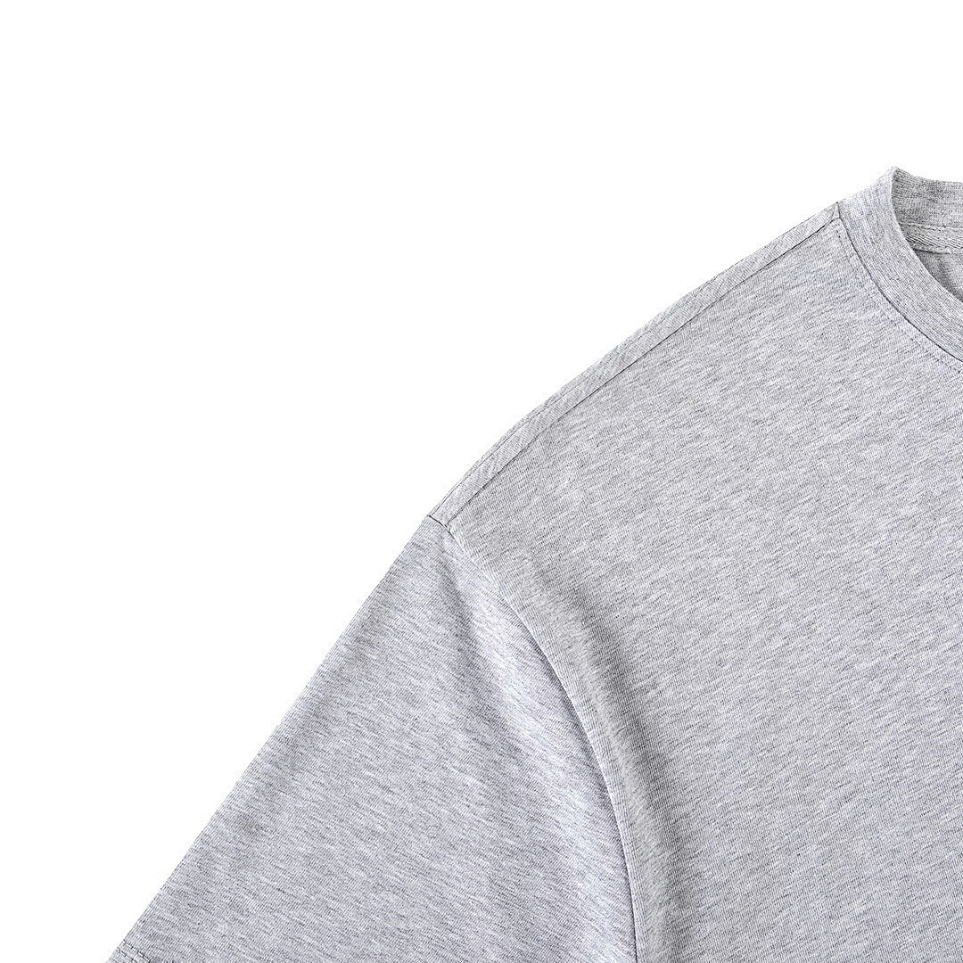 Fear of God T-Shirt Style 114 detail view 5