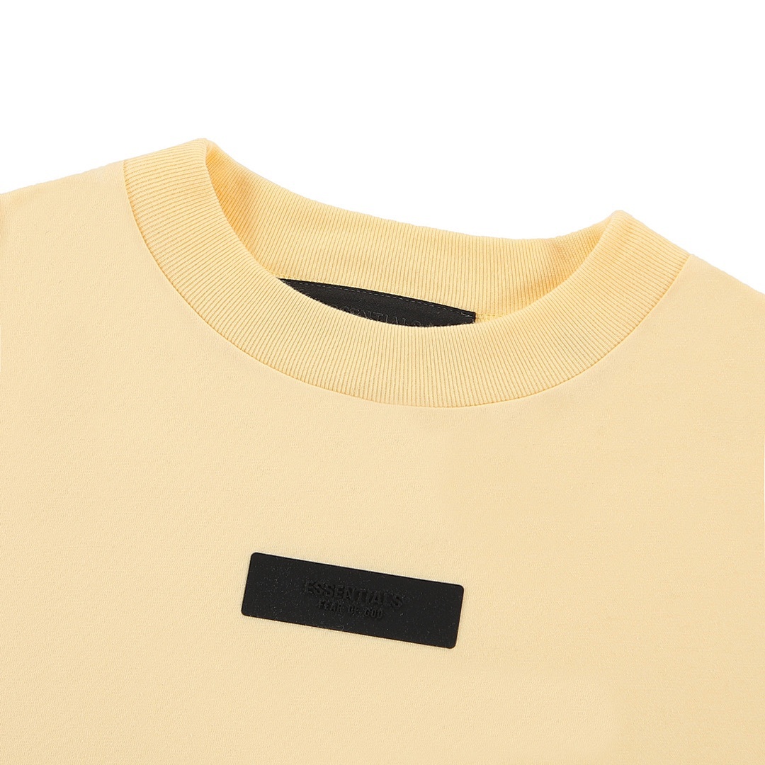 Fear of God T-Shirt Style 117 detail view 4