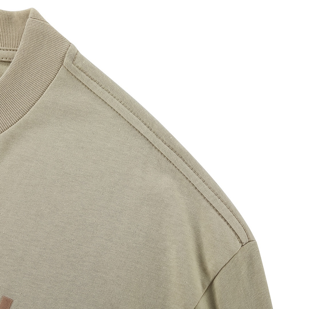 Fear of God T-Shirt Style 120 detail view 1