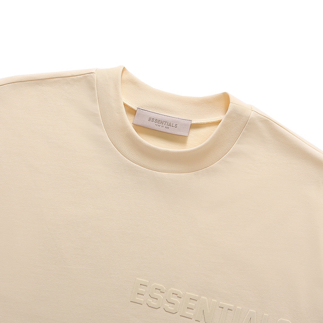 Fear of God T-Shirt Style 121 detail view 3