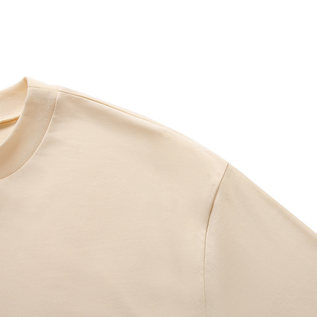Fear of God T-Shirt Style 121 detail view 5