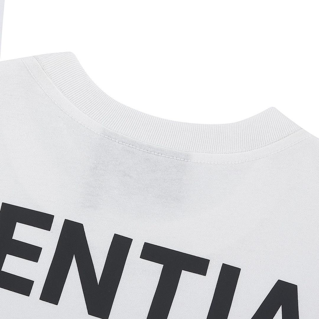 Fear of God T-Shirt Style 122 detail view 1