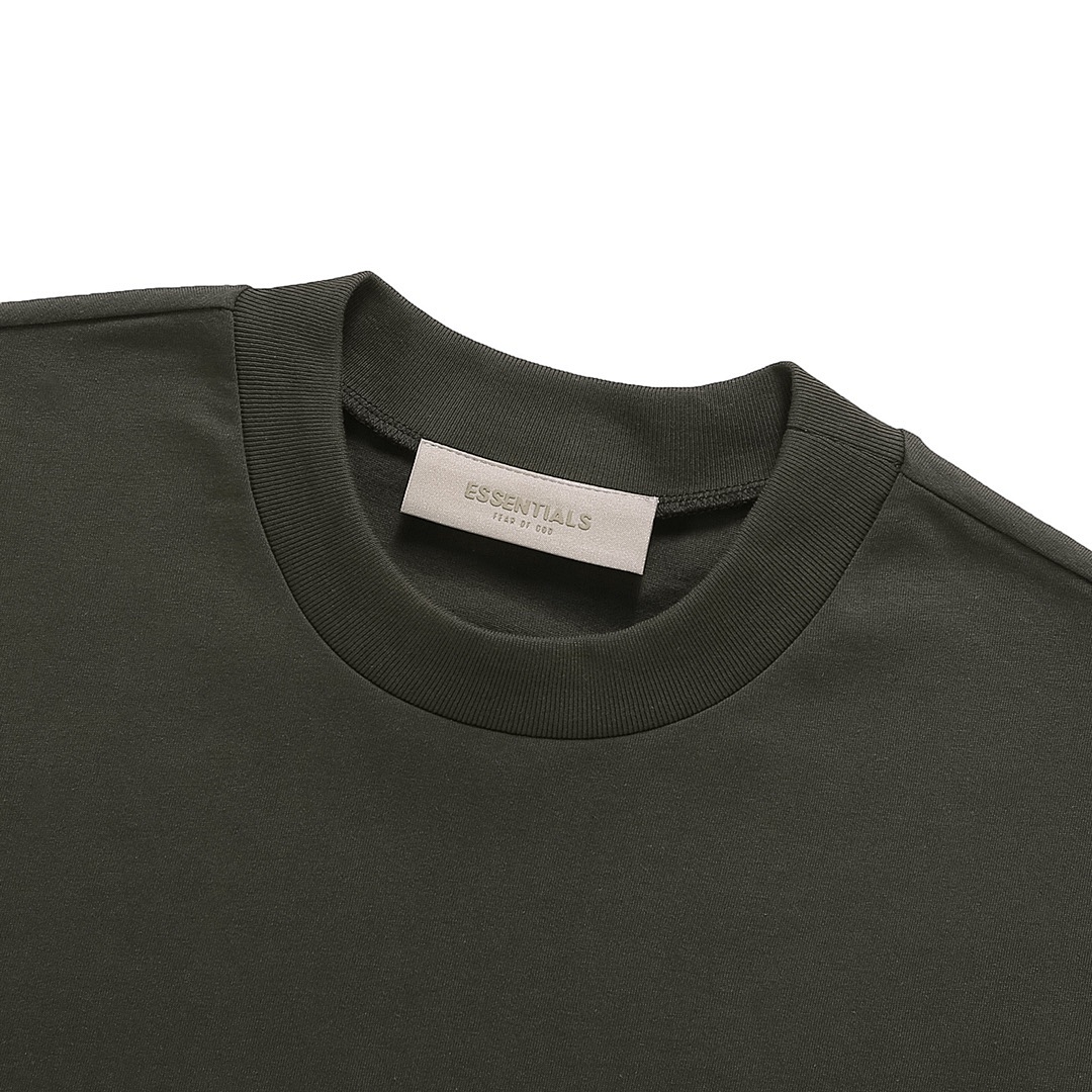 Fear of God T-Shirt Style 124 detail view 1