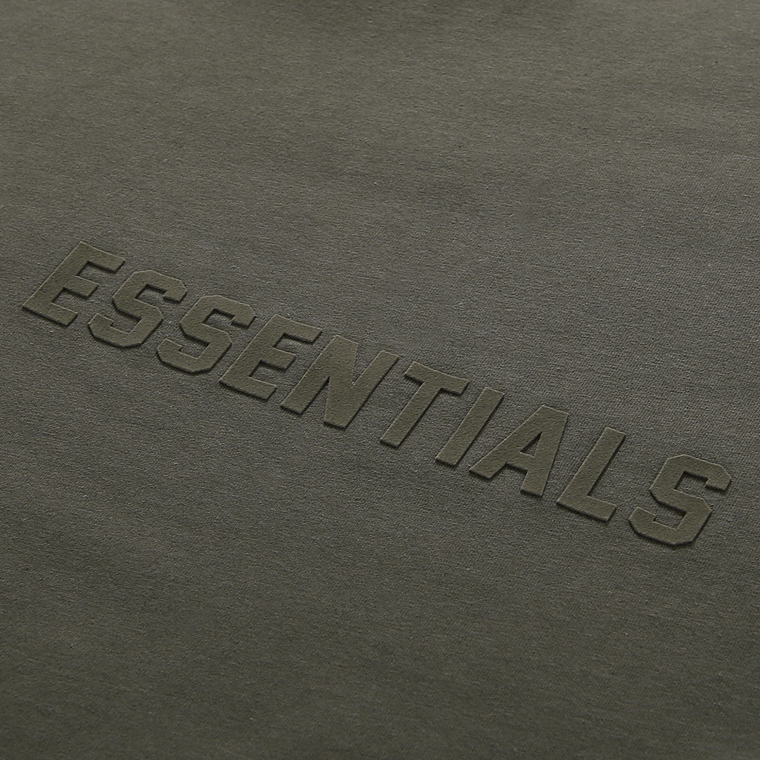 Fear of God T-Shirt Style 124 detail view 5