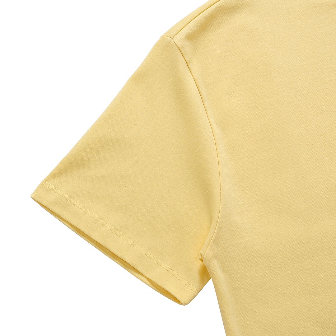 Fear of God T-Shirt Style 125 detail view 3