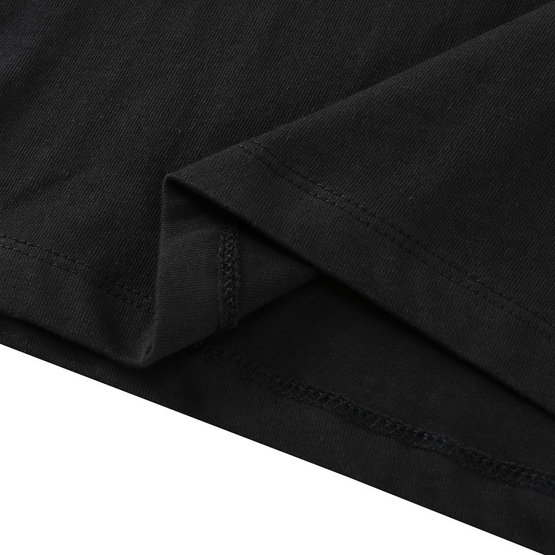 Fear of God T-Shirt Style 128 detail view 1