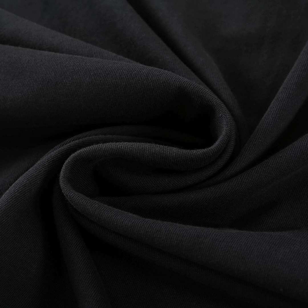 Fear of God T-Shirt Style 128 detail view 5