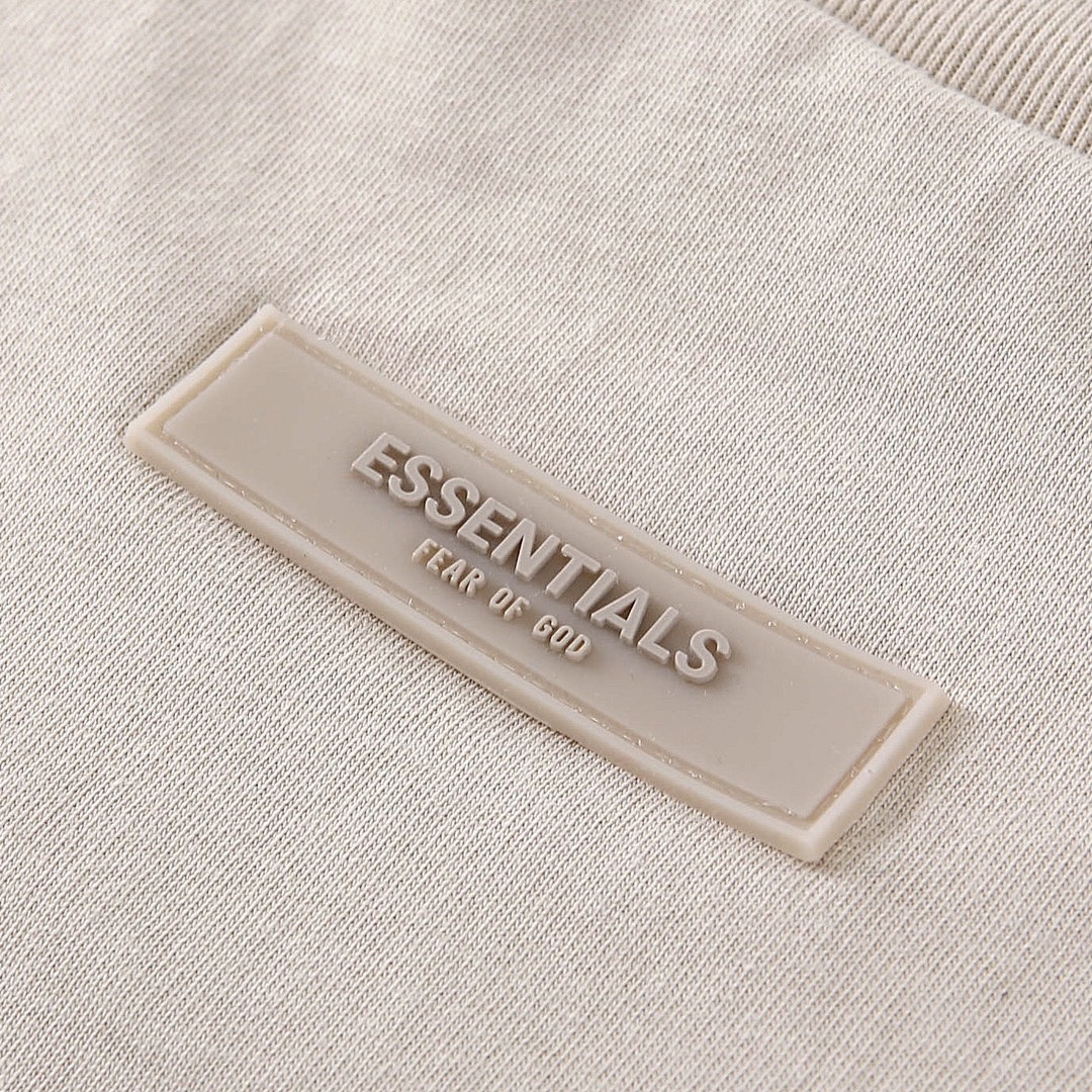 Fear of God T-Shirt Style 129 detail view 3