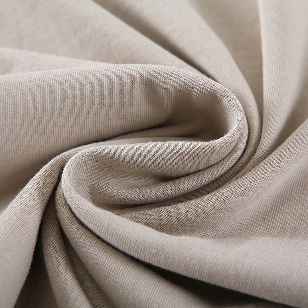 Fear of God T-Shirt Style 129 detail view 5