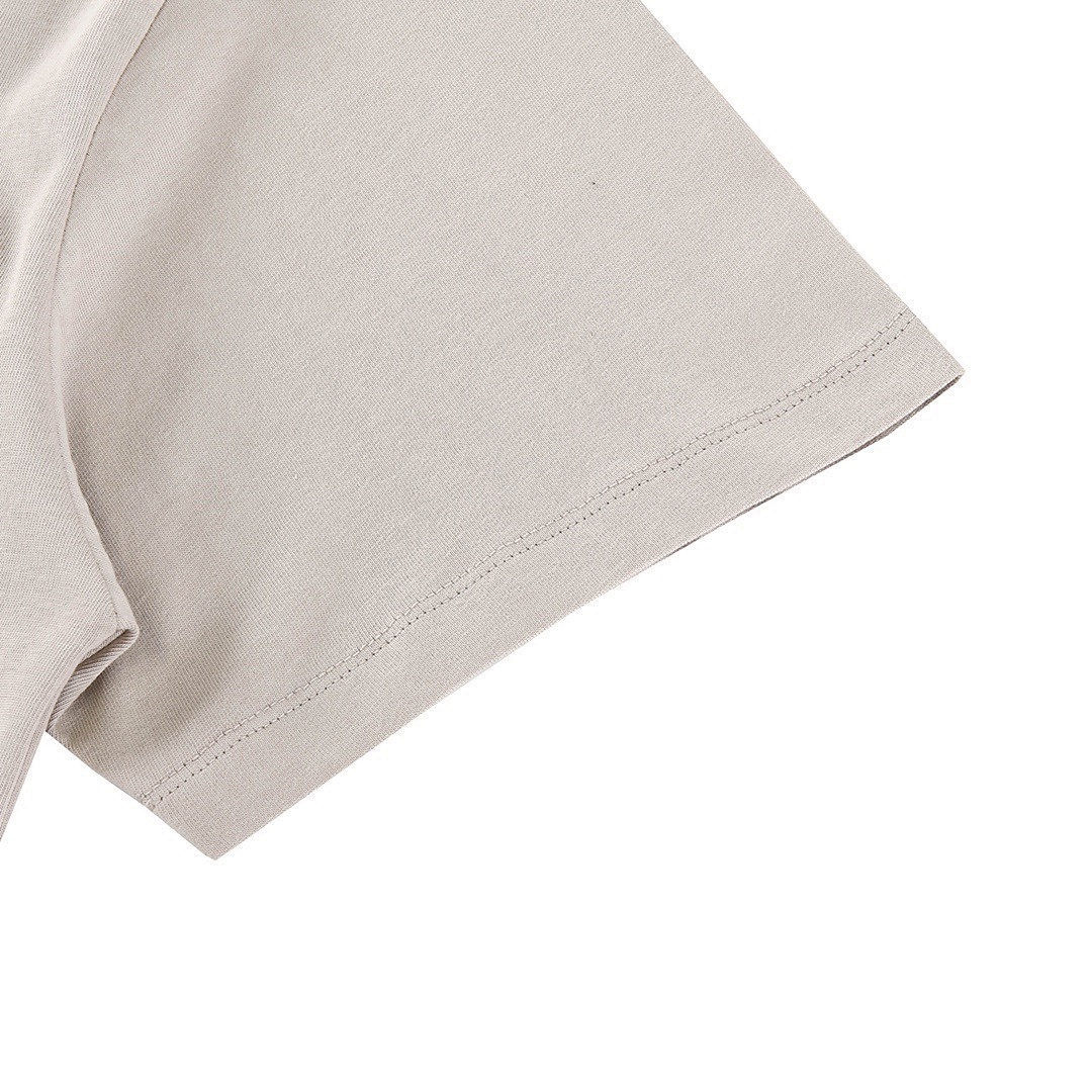 Fear of God T-Shirt Style 129 detail view 6
