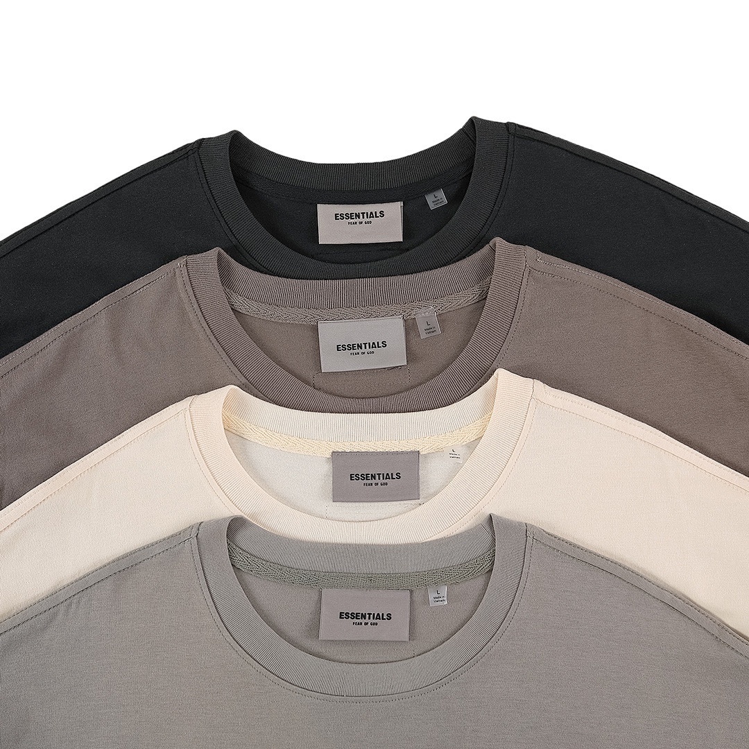 Fear of God T-Shirt Style 132 detail view 5